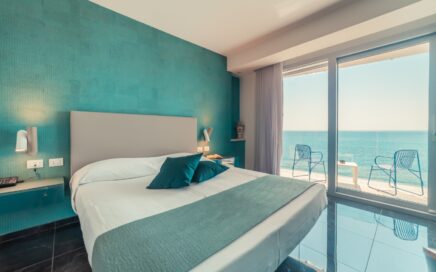 Nautilus-Hotel-Giardini-Naxos-Tubes-large-wall-1